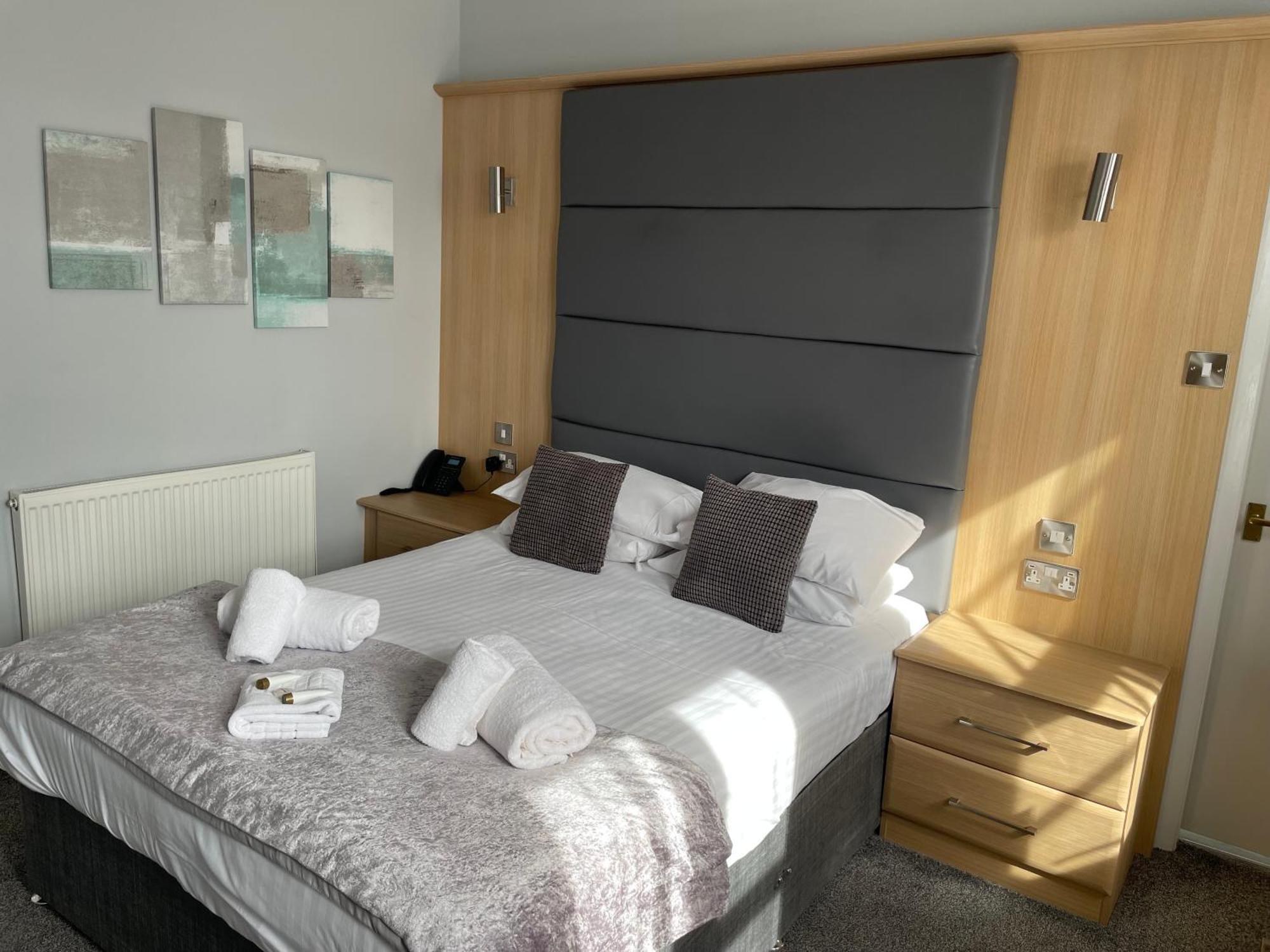 The Wildings & Tudno's Restaurant Hotel Llandudno